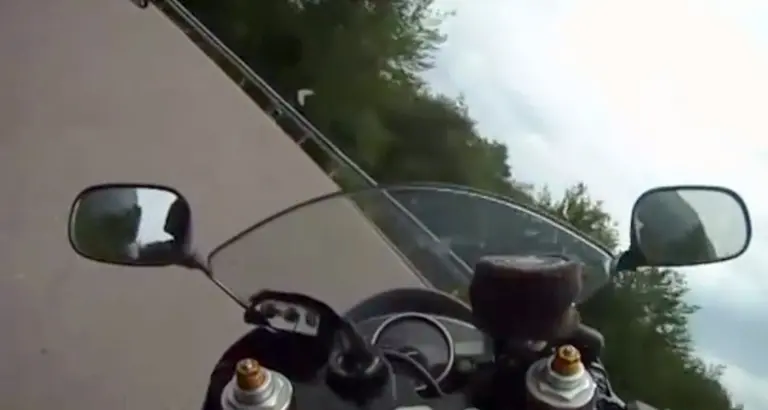 Bolzano, con la telecamera sul casco: la Mendola in moto in 10 minuti