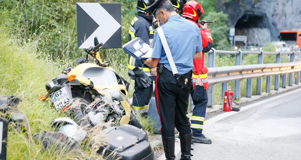 Rio Pusteria, il centauro non ce l’ha fatta: è morto in ospedale