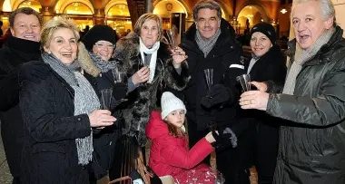 Bolzano: benarrivato 2011 tra brindisi, feste e cenoni