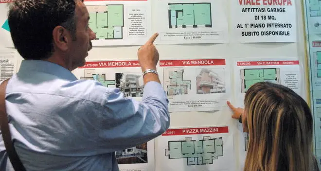 Caro casa a Bolzano: fuga nei paesi