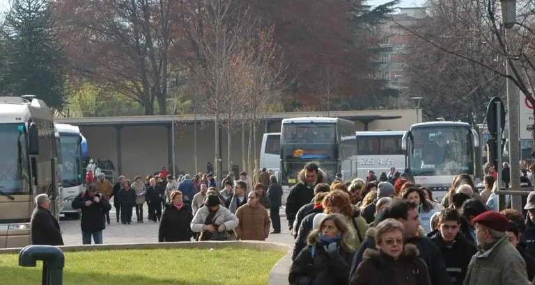 I mercatini di Natale debuttano con il pienone