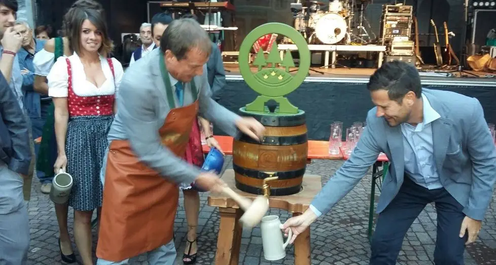 Egna, alla Festa dei Portici oltre ottocento volontari