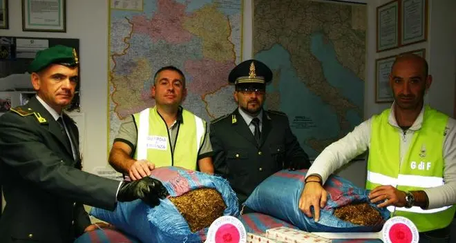 Vipiteno, sequestrati 250 chili di tabacco di contrabbando