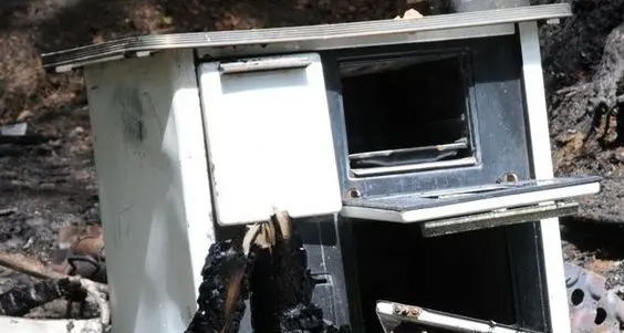 Mendola, rogo doloso, distrutte quattro baite