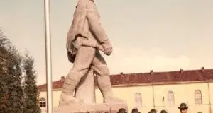 La vera storia del monumento all'Alpino, tra Brunico e Cuneo