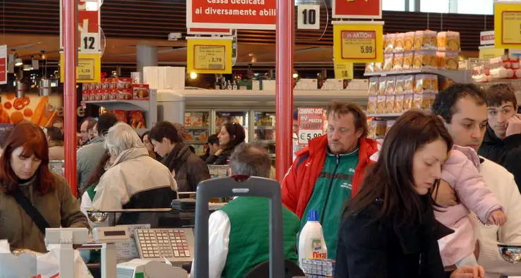 Cento dipendenti Aspiag: a S.Stefano non lavoriamo