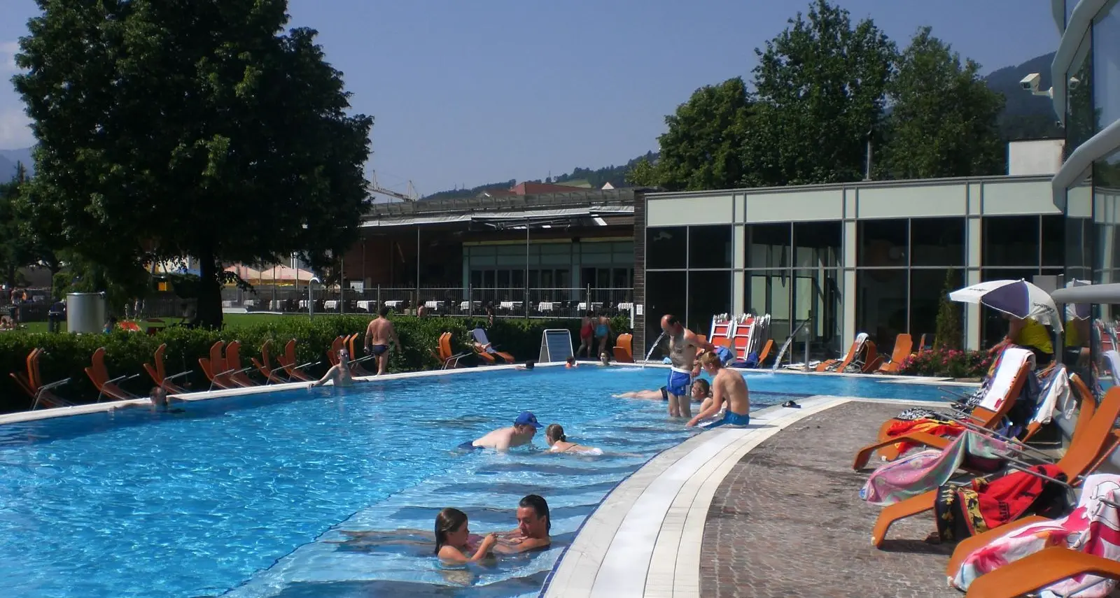 Rischiò di annegare all'Acquarena: ragazzino di 12 anni in coma da cinque mesi