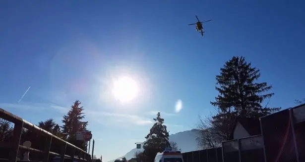 Appiano, giovane si schianta contro il muro: è grave