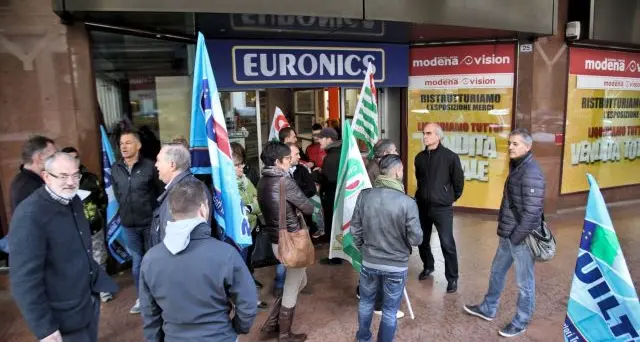Euronics chiuderà tre negozi entro fine gennaio