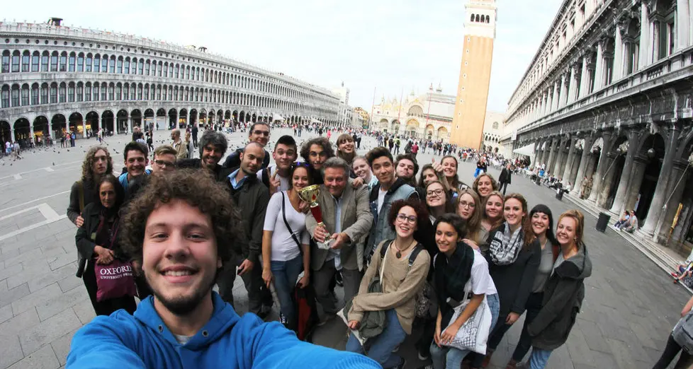 Pascoli, premio a Venezia
