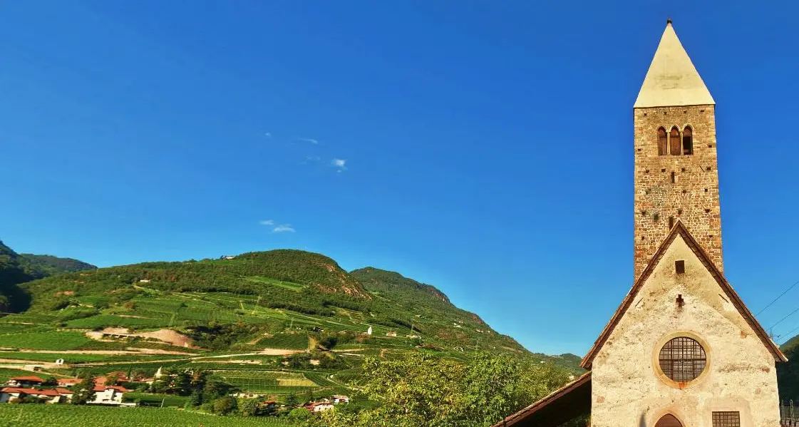 A Bolzano riapre la chiesetta di San Martino in Campiglio