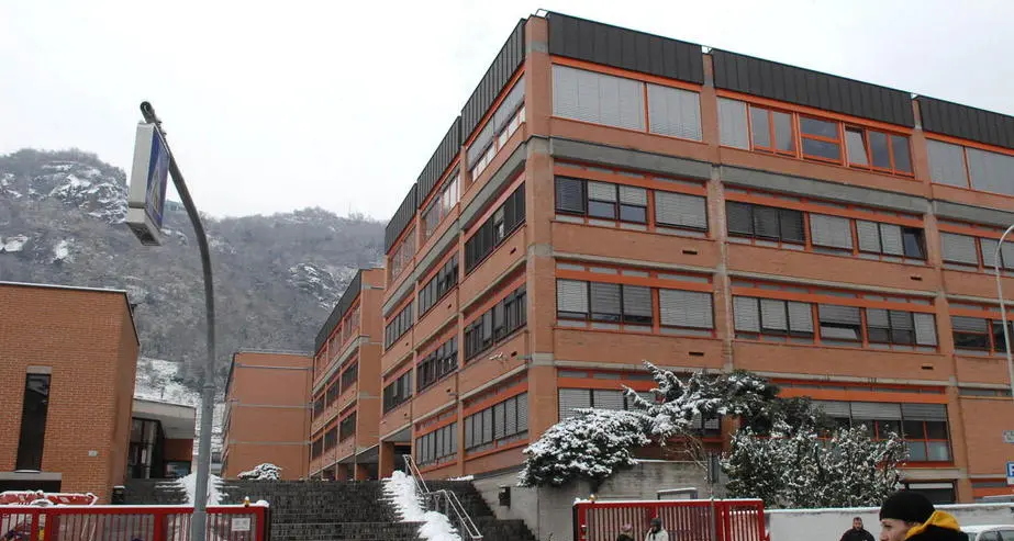 Bolzano: rissa a scuola, studente sospeso per un anno