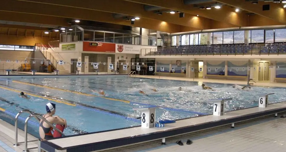 Il nuoto celebra le nozze interetniche fra As e Sportclub