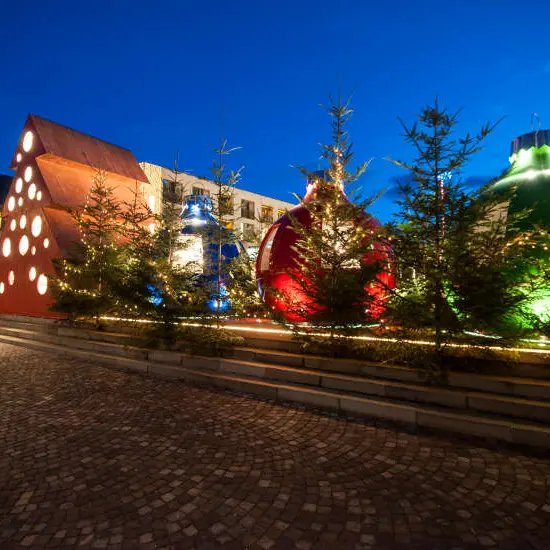 Il 26 novembre apre il mercatino di natale di Merano. Dalle casette al Christmas Aperitif, tutto quello che c'è da sapere
