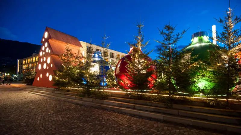 Il 26 novembre apre il mercatino di natale di Merano. Dalle casette al Christmas Aperitif, tutto quello che c'è da sapere