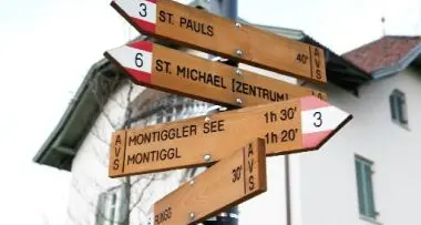 TOPONOMASTICA Durnwalder: \"Decine di nomi italiani sconosciuti e inutilizzati in Alto Adige\"