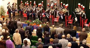 Unità d'Italia: la Fanfara dei carabinieri sfila a Bolzano e Merano / Forum