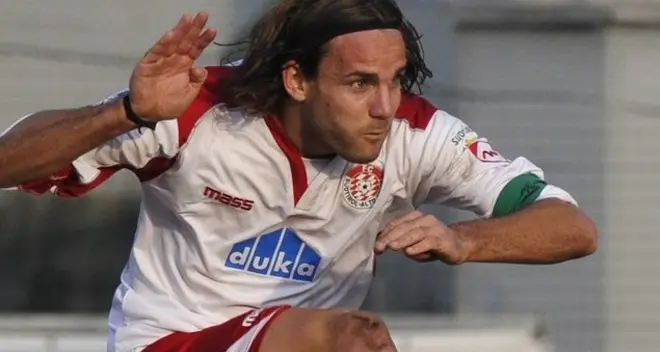 LEGA PRO»IL CAPITANO RIMANE FINO AL 2015