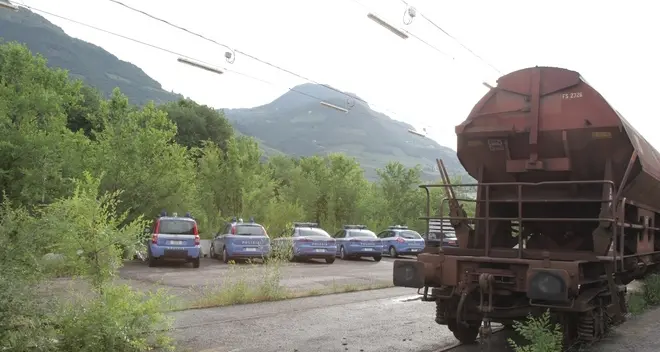 Areale ferroviario, blitz della polizia