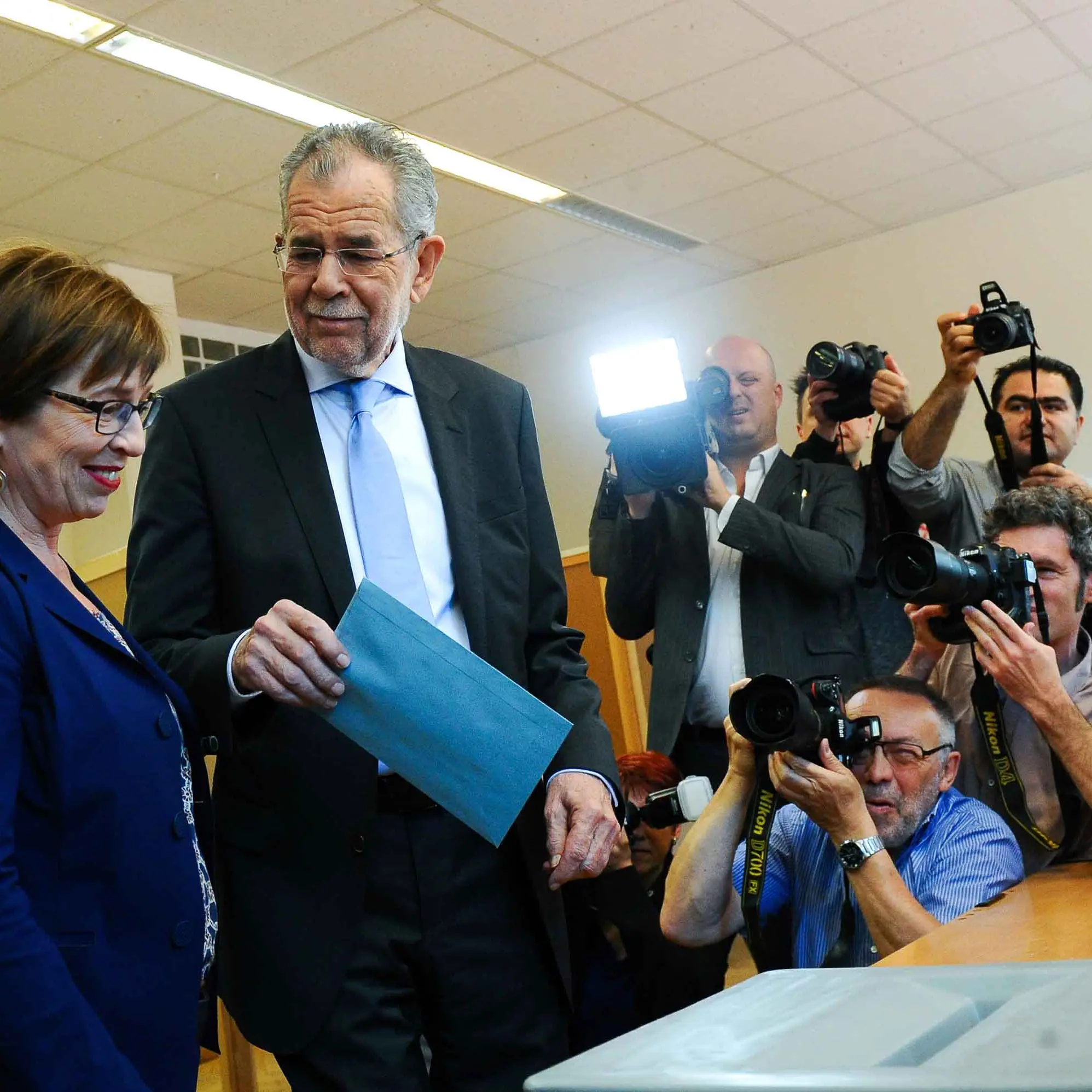 Elezioni Austria: testa a testa, decisivo il voto per posta