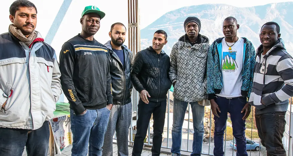 Trentatré migranti trasferiti dall’Hotel Alpi a Laimburg