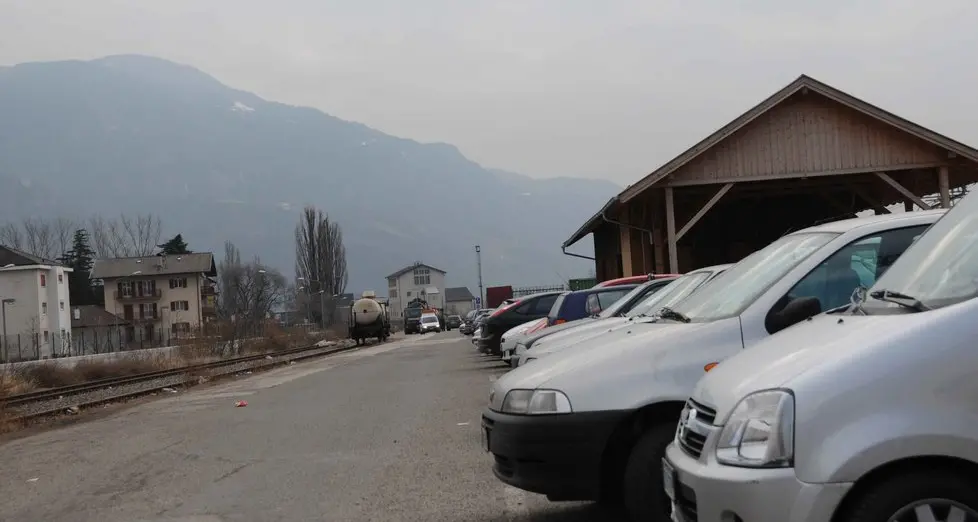 Alla stazione di Maia Bassa più parcheggi e telecamere