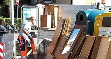 Ancora rifiuti ingombranti abbandonati