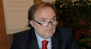 Pedofilia: Tarfusser cauto e scettico sulla denuncia all'Aja contro il Papa