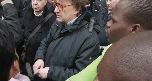 Dello Sbarba: «L’esame osseo non basta a stabilire l’età»