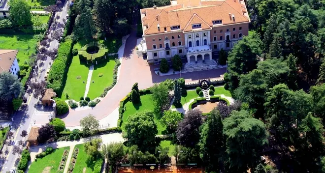 Parco Ducale, il Comune abbandona tennis e bar