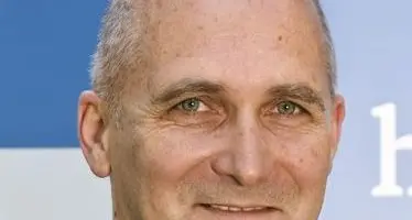 Commercio: esuberi anche tra le catene