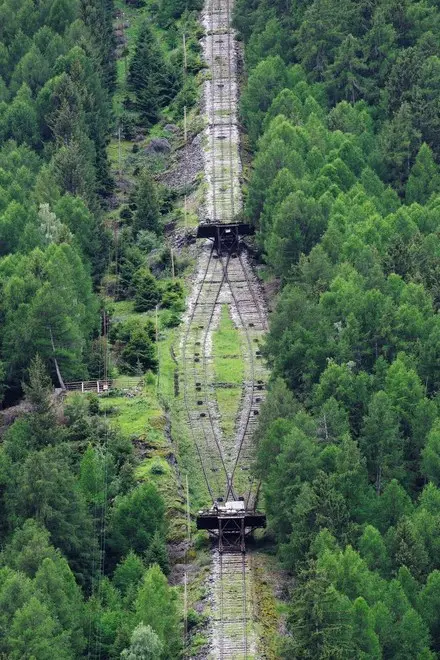 Lasa, ambientalisti in difesa di gru e ferrovia del marmo