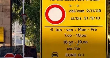Bolzano: al via i divieti antismog per i vecchi veicoli inquinanti