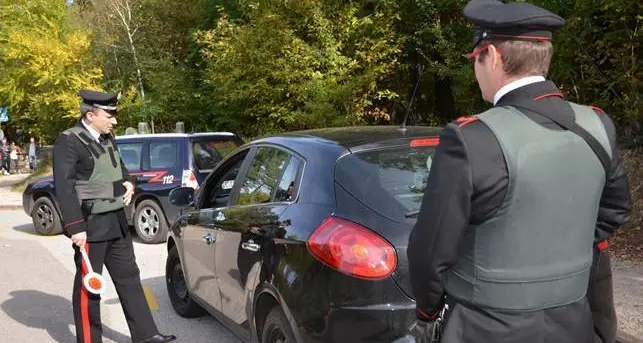 Lana, arrestato per porto abusivo di armi