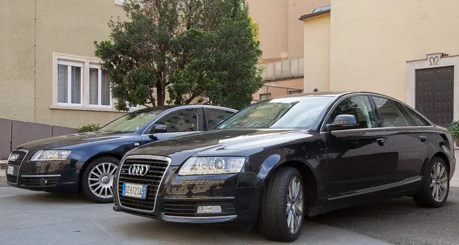 La Provincia vuole tagliare auto blu e spese