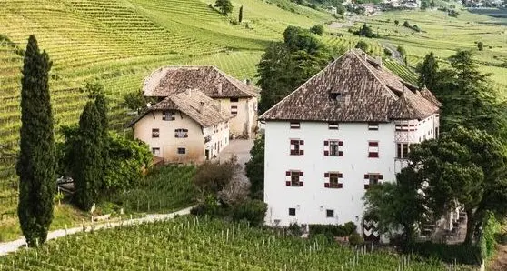 Castel Ringberg ha riaperto nel segno dei Walch