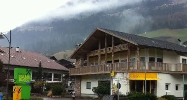 Multa da 63 mila euro alla Raiffeisen di San Martino