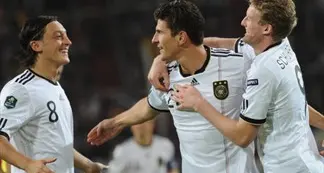 Calcio: la Provincia spende 300 mila euro per il ritiro premondiale della Germania