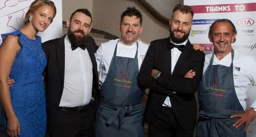 Un successo di sapori e di solidarietà la cena «a 12 stelle»