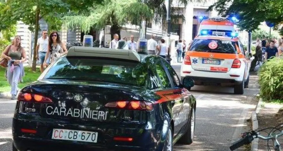 Rissa sul Talvera, accoltellato tra la gente