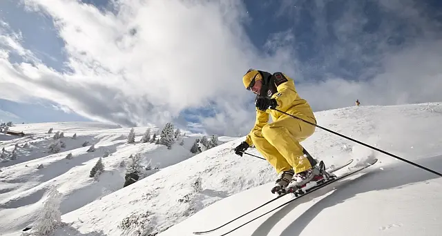 Sicurezza sugli sci, i maestri di Prada 2000 rinunciano al freeride per sensibilizzare sul tema