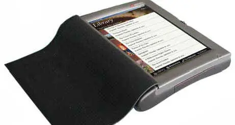 Rivoluzione alla Civica: in prestito i libri digitali