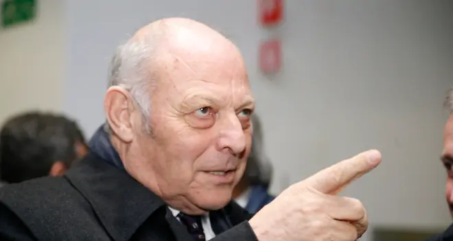 Caccia alle microspie in ufficio, scagionato Durnwalder