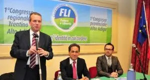 Fli: due petizioni contro la corruzione