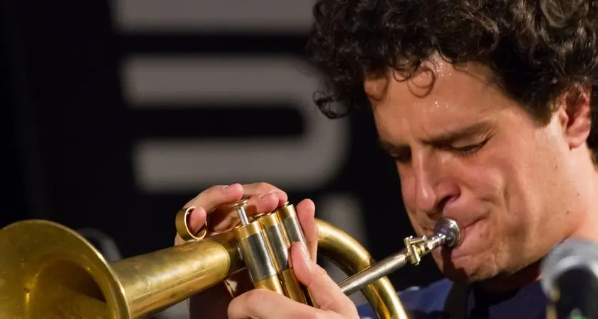 Al Carambolage, la tromba di Luca Aquino per un tributo «jazzato» ai Doors