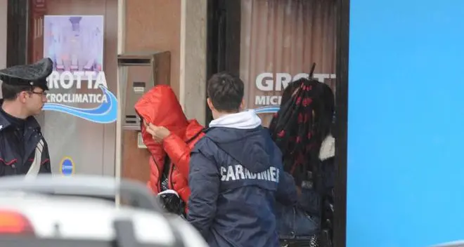 Centri massaggi con prostitute cinesi, patteggiati 15 anni