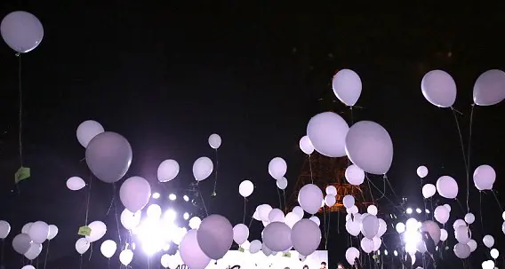 Musica e palloncini al cielo Ecco la festa di S.Silvestro