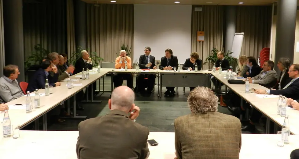 «Appalti pubblici, puntare su servizi e aziende locali»