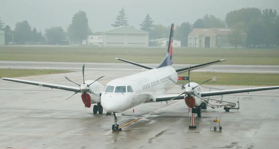 Aeroporto ancora chiuso, no ai rimborsi
