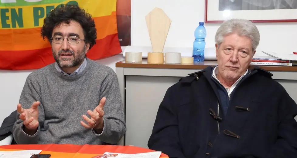 Caramaschi, i Verdi prendono tempo